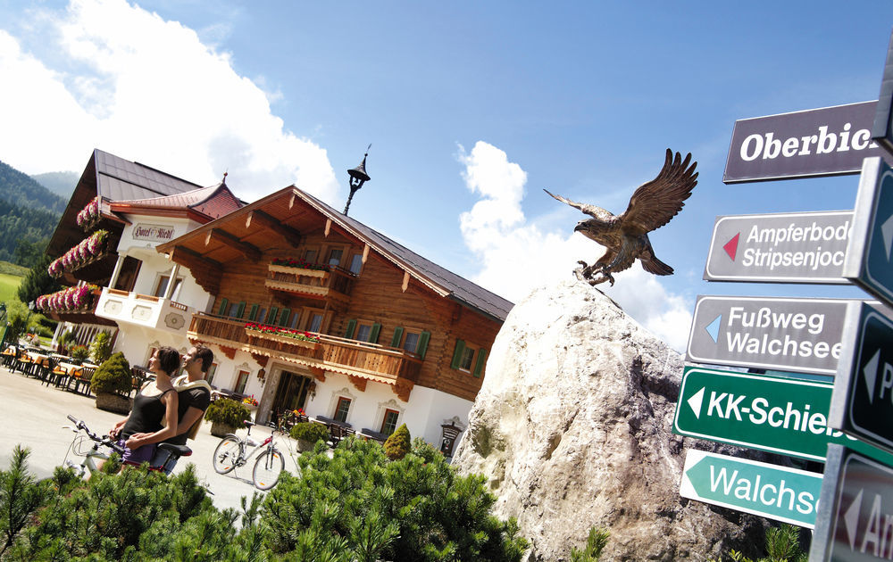 Hotel Riedl เคิสเซน ภายนอก รูปภาพ